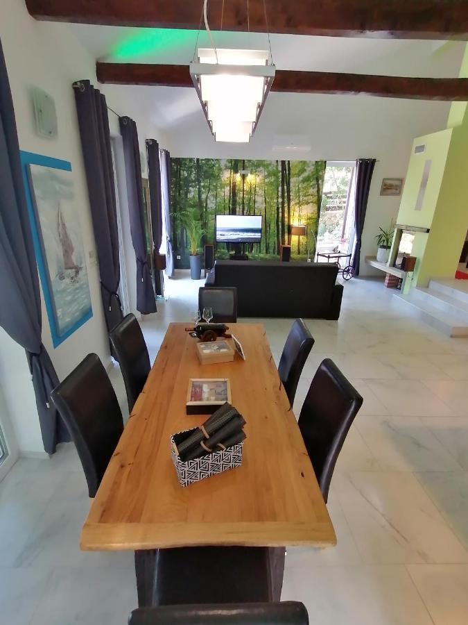 The Forest House Krk 2 Kras Bagian luar foto